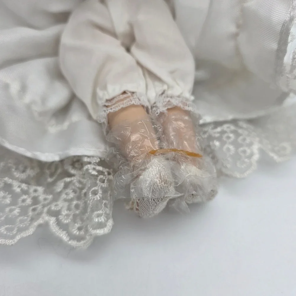 Porcelain Bride Doll 12 in‎ White Satin Lace Dress Vintage Collectible Wedding